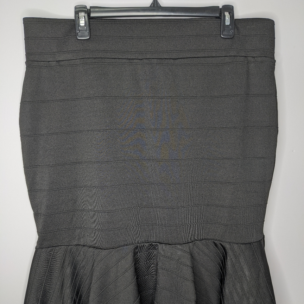 Olivia Blu Comfort waist trumpet skirt size 2X